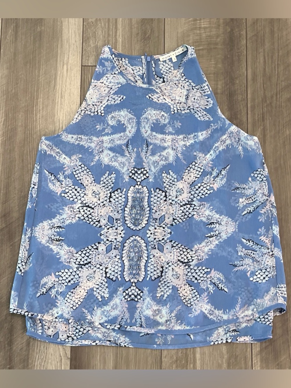 Violet + Claire Blue Floral Sleeveless Blouse